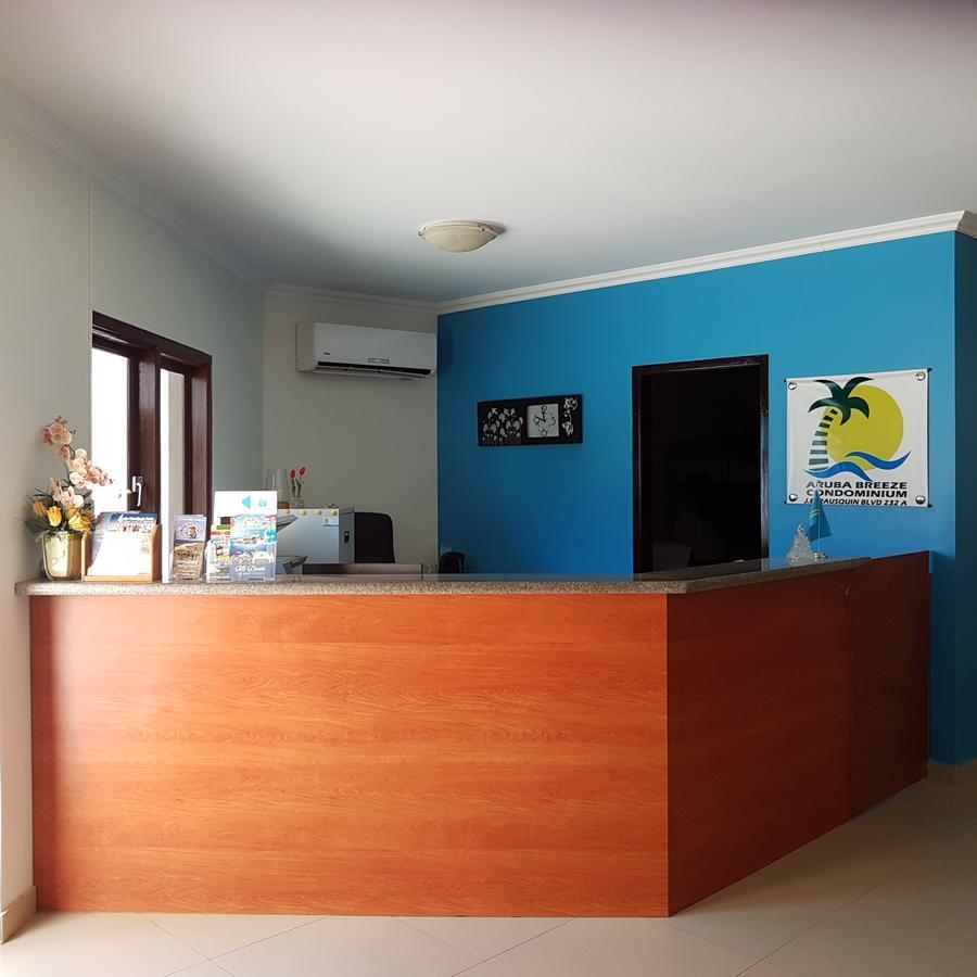 Aruba Breeze Condominium Oranjestad Exterior foto